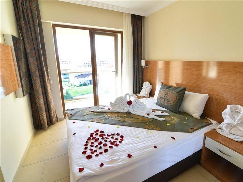 Grand Ozgul Thermal Holiday Village Gazligol Esterno foto